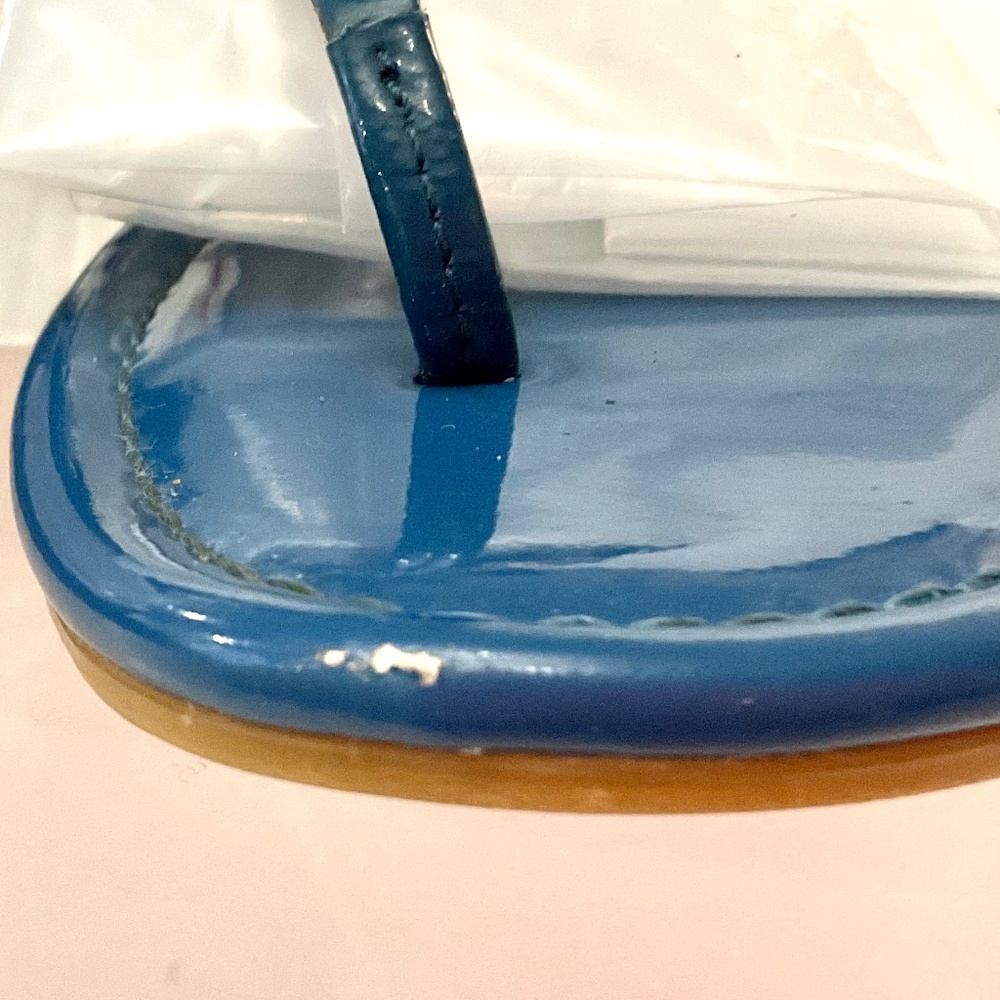 BLUE COACH CATERINE PATENT LEATHER  T STRAP  SANDALS SZ 6B - Picture 8 of 16